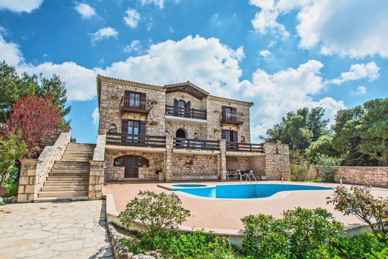 The Vivian - Luxury Stone Villa *