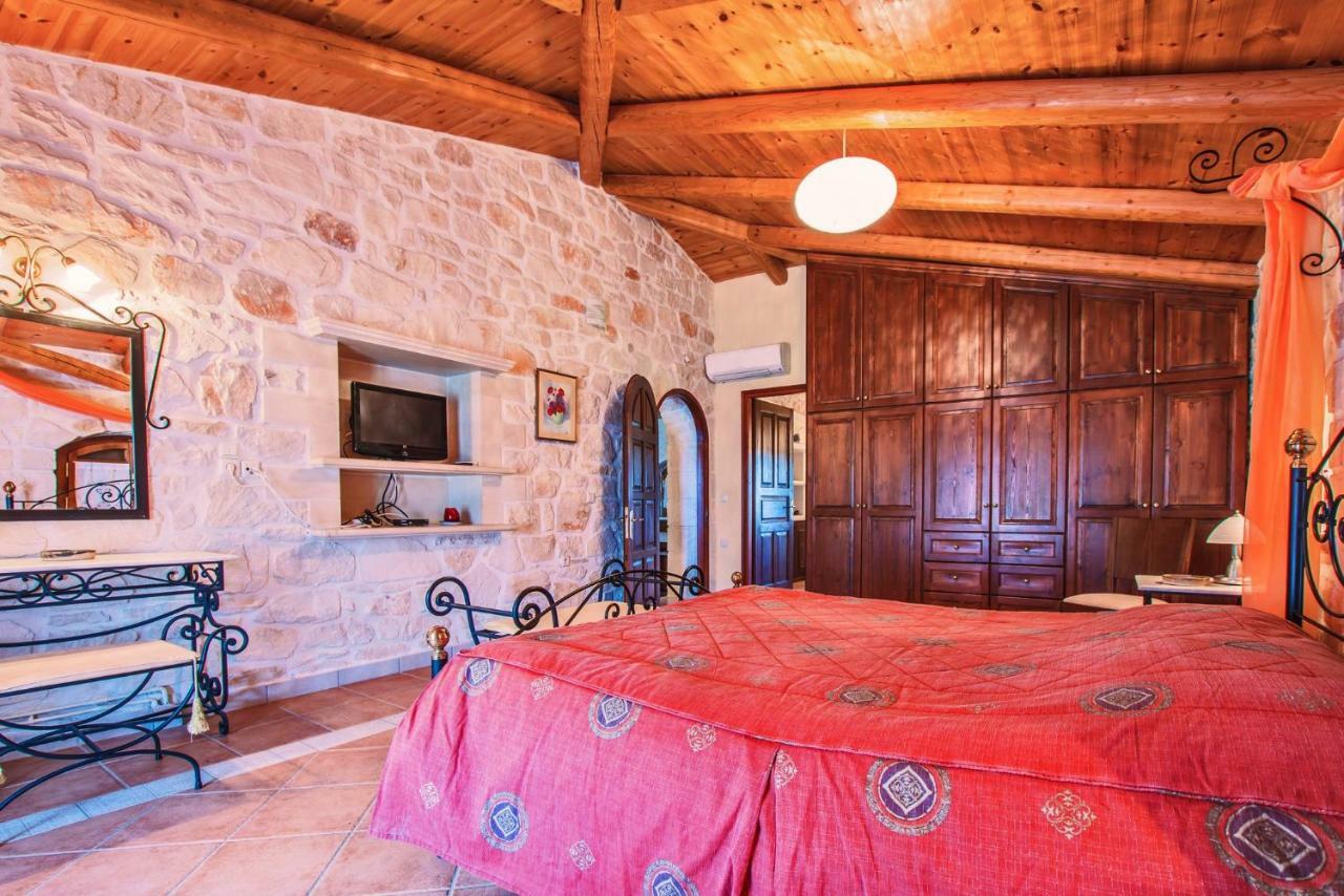 The Vivian - Luxury Stone Vila Agios Nikolaos (Zakynthos)