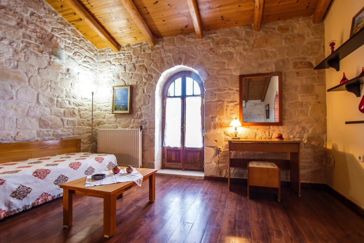 The Vivian - Luxury Stone Vila